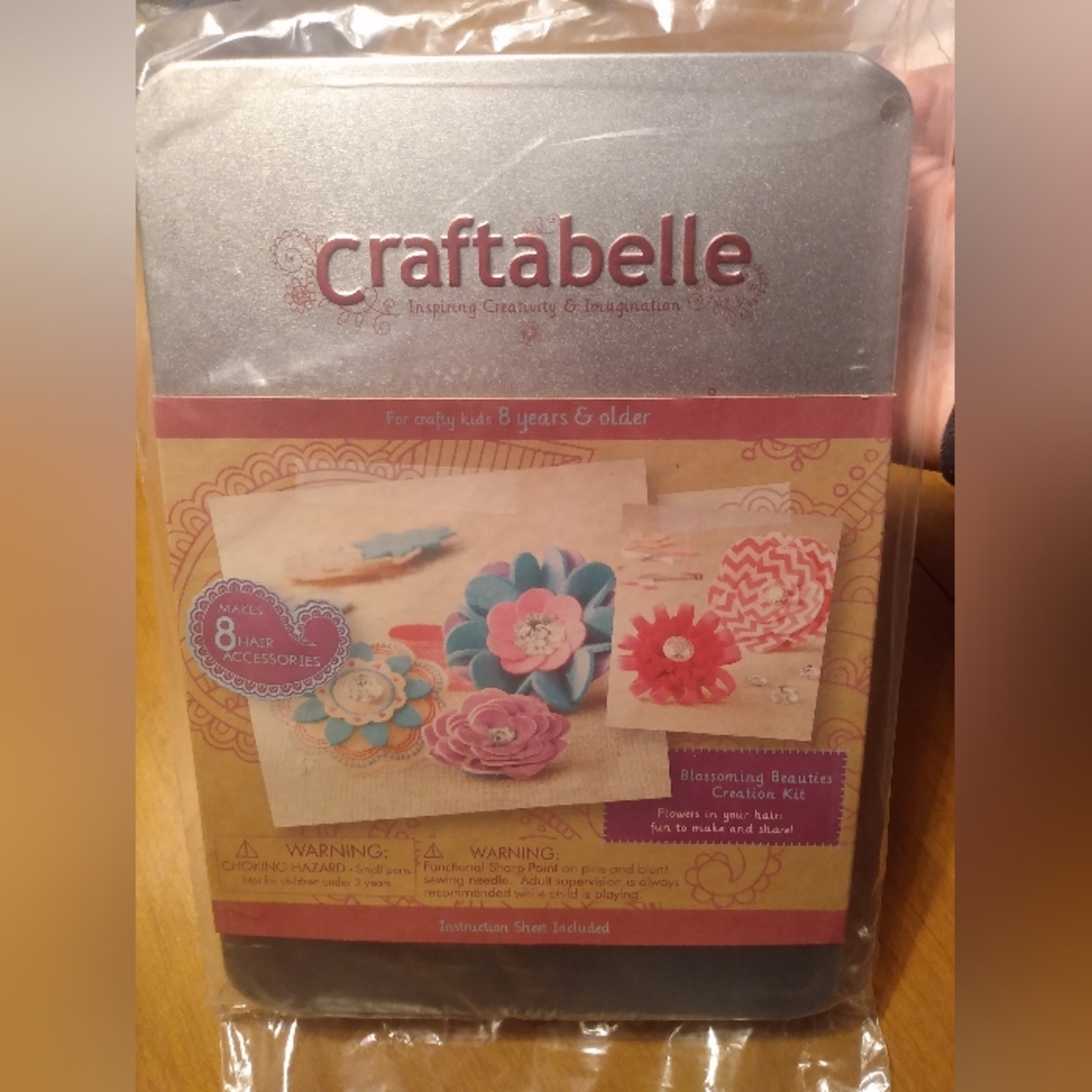 NEW Craftabelle Blossoming Beauties Hair Accessories Craft Kit
